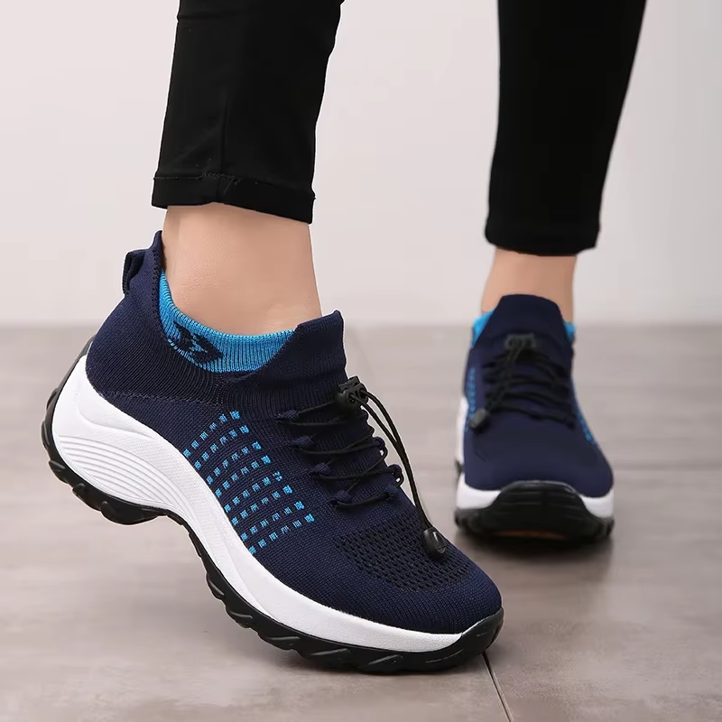 Outdoor Women Walking Sneakers Fashion Jogging Sock Shoes Youth Girls Trainers Breathable Ladies Platform Non-Slip Light Loafers